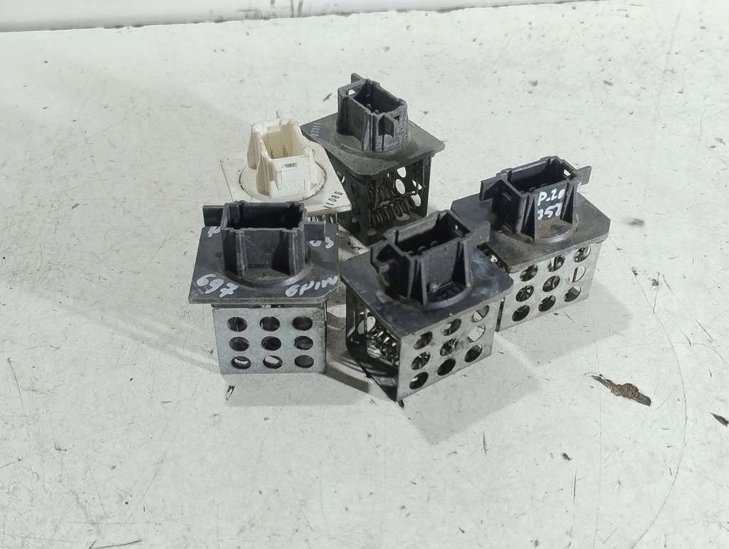 фото №1, Резистор резистор 6 pin peugeot 206