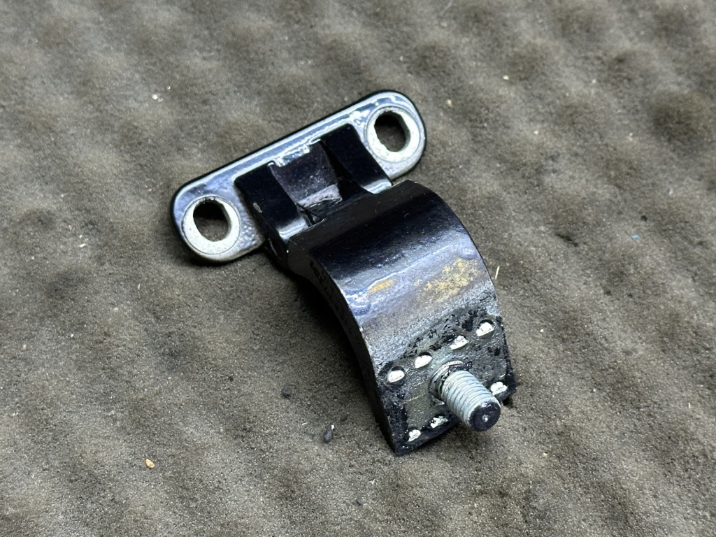 Купити 1j9827301 петля кришки багажника volkswagen