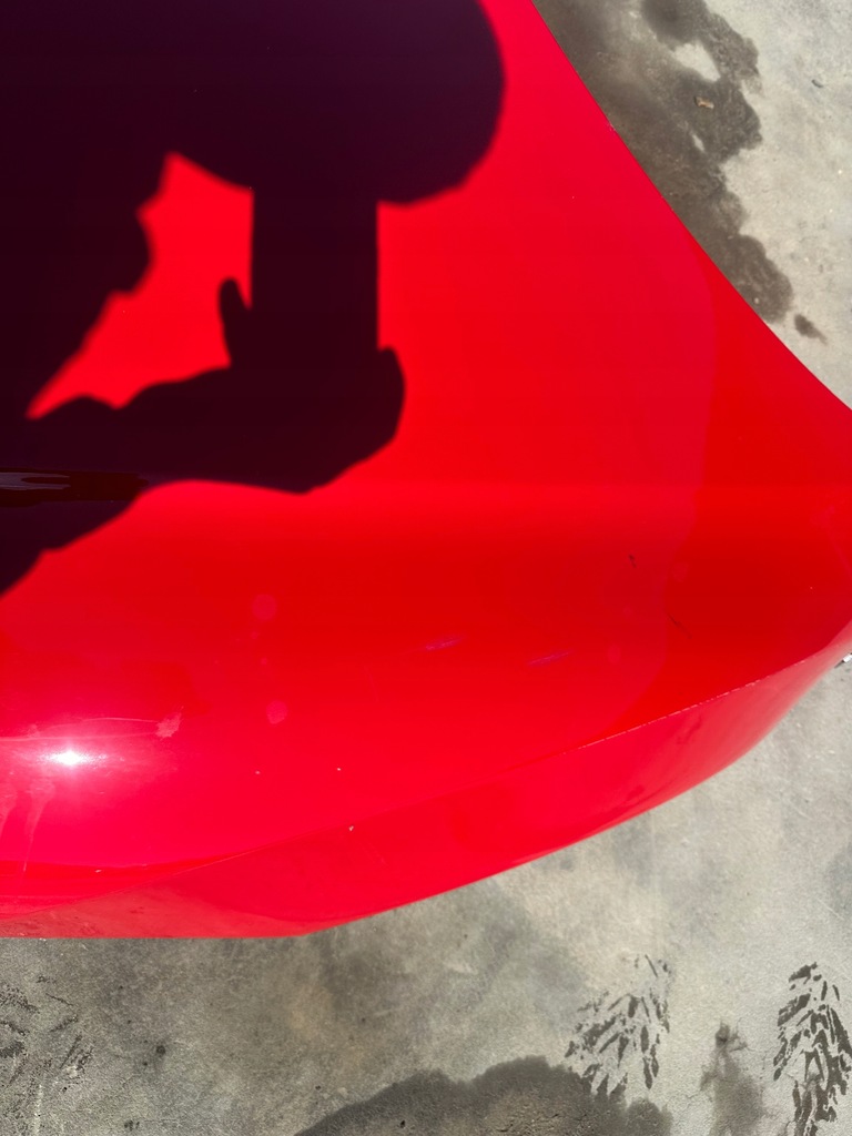 фото №5, Капот крышка audi r8 420 do ремонта оригинал обклеена czerwona