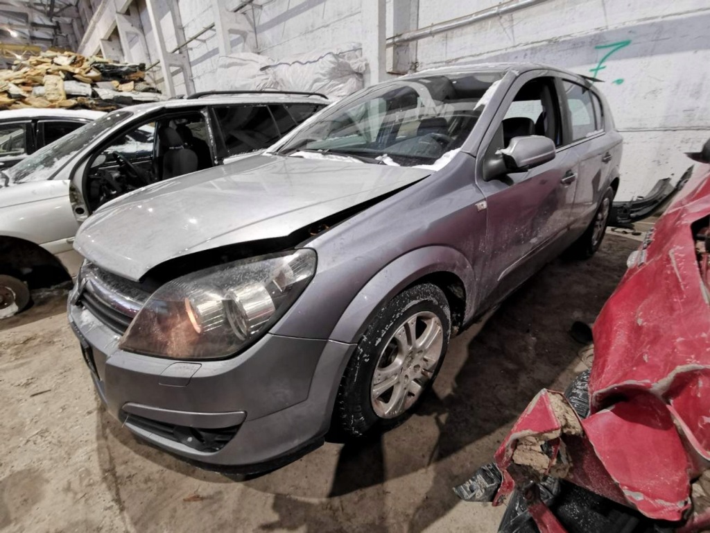 Opel astra коробка запобіжників 2004 1.7l 13145018 13.145 018, 165058, sw Зі Шроту