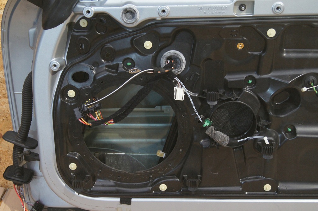 фото №7, Porsche 911 991 4s дверь правое стекло