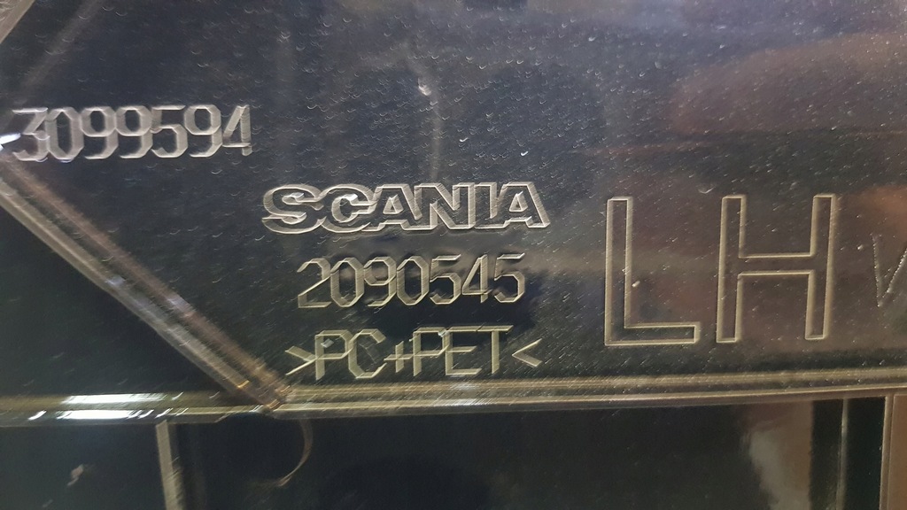 фото №8, Scania r s спойлер крышный левый ветровик 2090545