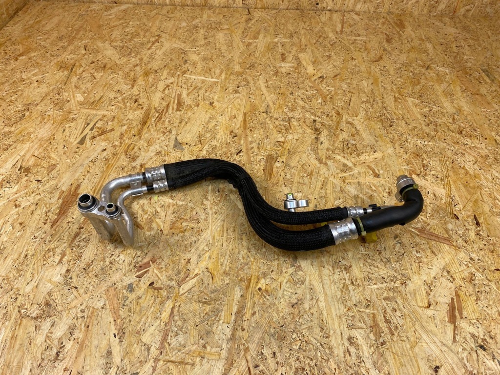 Патрубок трубка шланг кондиціонера tesla model 3 y 1625910-00-d Зі Шроту