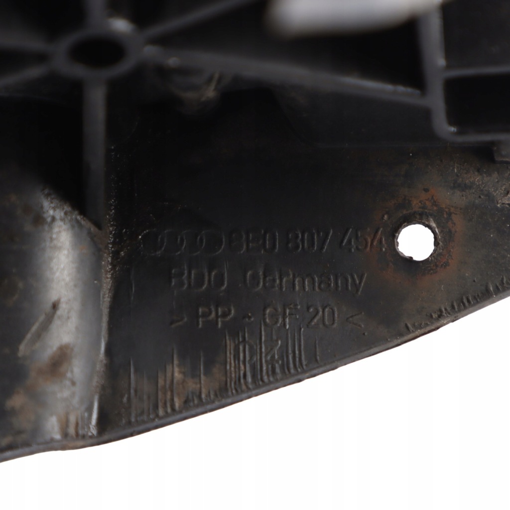 фото №11, Audi a4 b6 бампер задній правий напрямна кронштейн 8e0807454