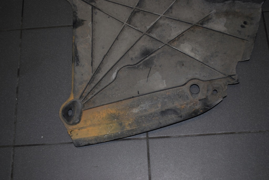 фото №4, Захист підвіска audi a5 sportback 8k0825219a