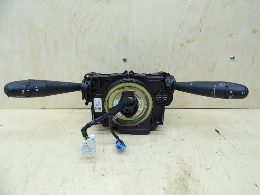 фото №1, Citroen c4 ii ds4 переключатель комбинированный 98000213zd