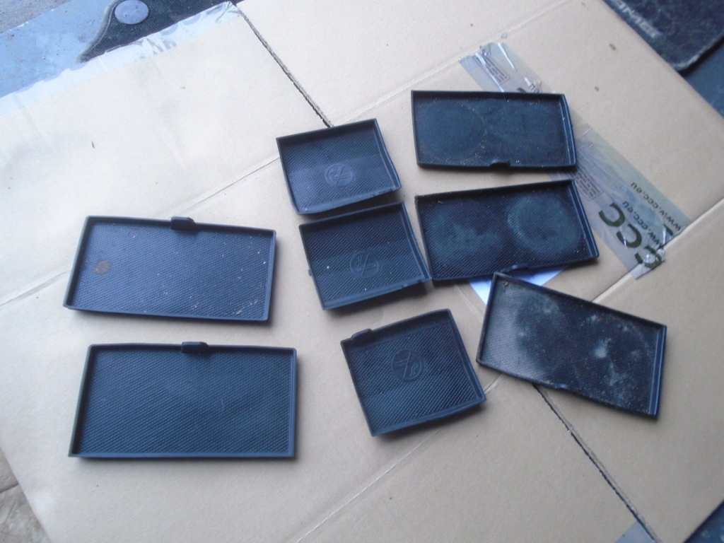 Купить Mercedes w212 резиновый элемент вкладыш пепельницы бардачка