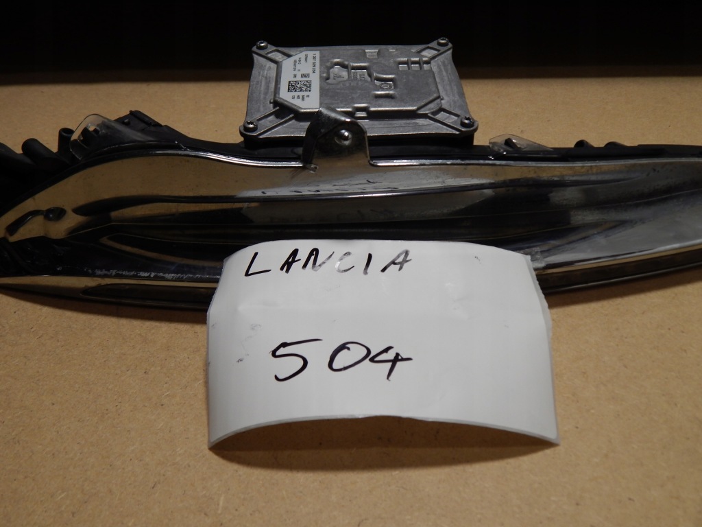 Lancia delta нижня фара лівий перед led денна + блок запалювання 1307329234 Ціна