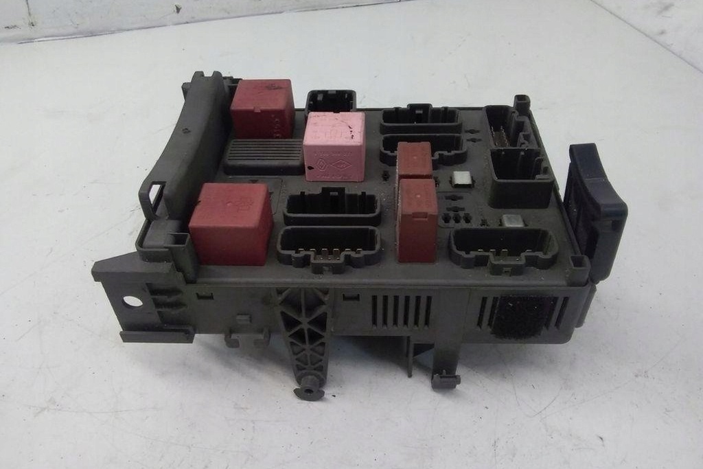 фото №4, Коробка предохранителей renault grand scénic iv r9_ 8200447438a 2.2l