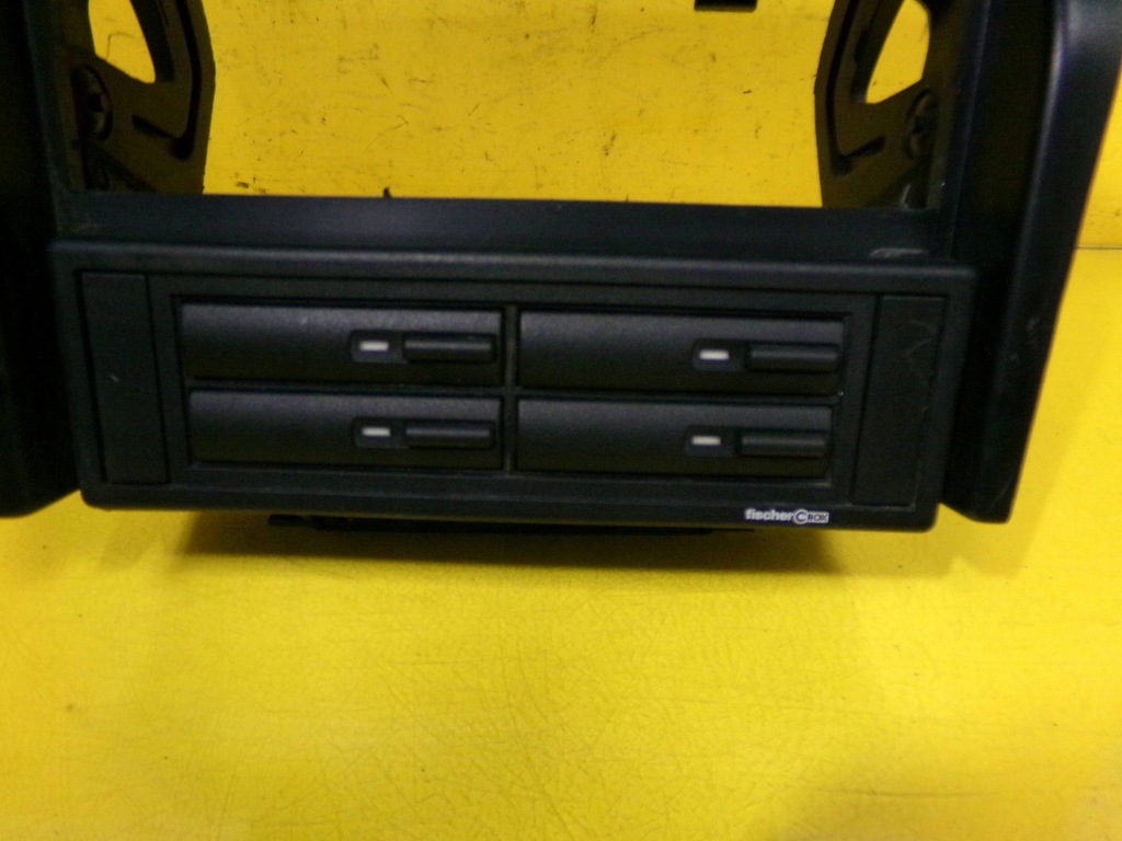 фото №6, Рамка радио защита renault laguna i 7700822391 nr93