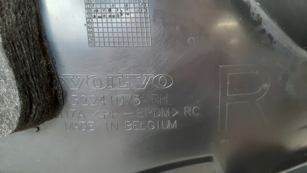 фото №5, Volvo xc40 підкрилок праве перед 32241075