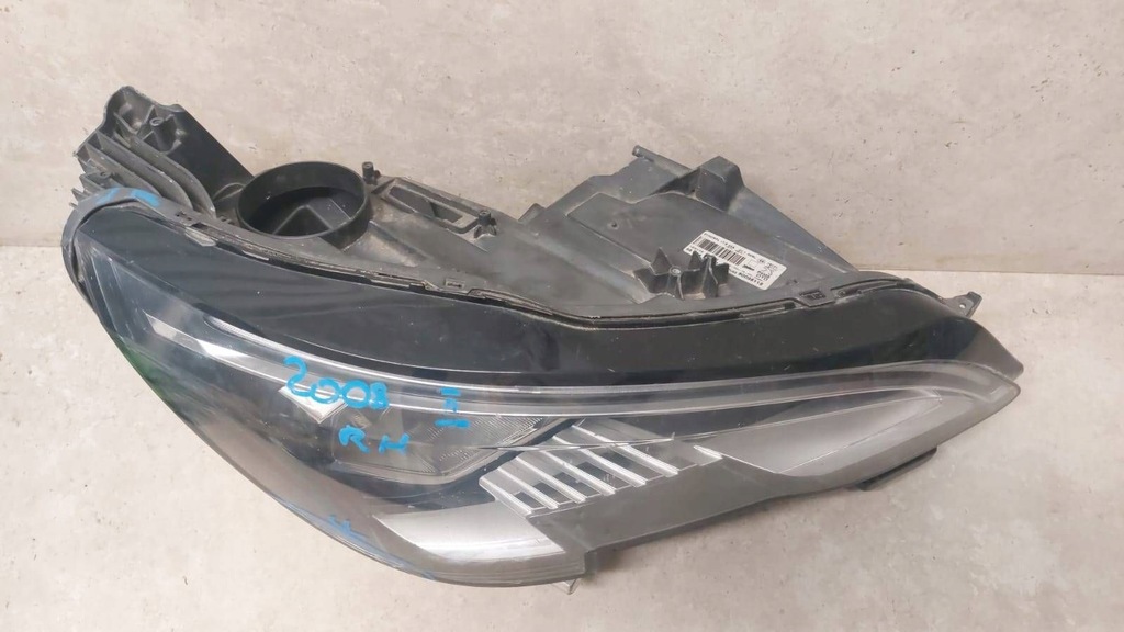 фото №7, Лампа правая peugeot 3008 5008 ii 9810478080 led