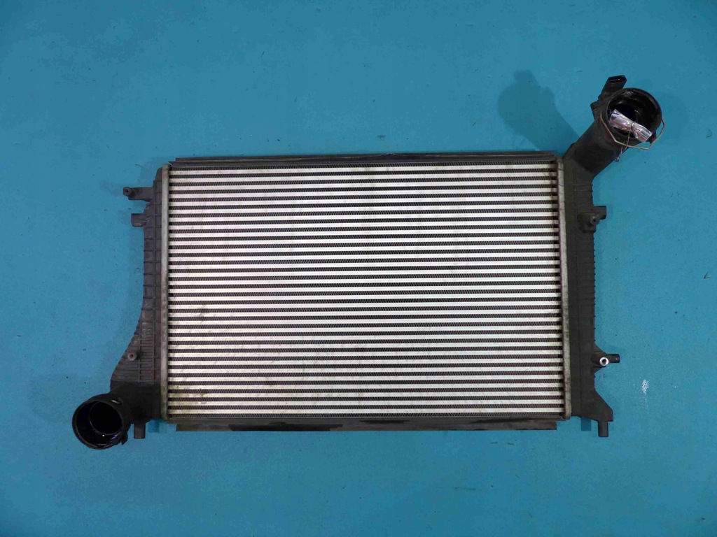 фото №1, Интеркулер vw golf v 5+ plus 2.0 tdi 140km