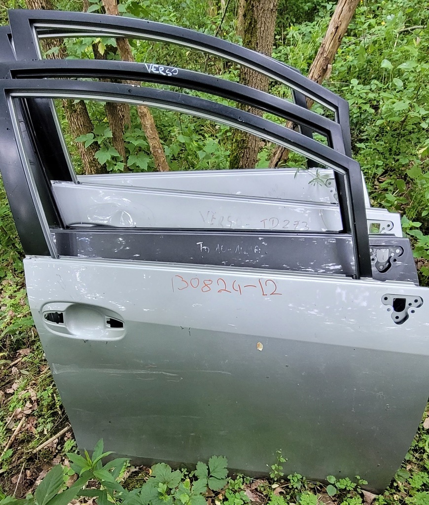 фото №1, Дверь передние правое toyota verso r2 verso r2 lift 2009-2018r 67001-0f020