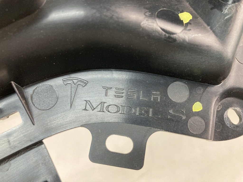 фото №6, Кронштейн решетка tesla s plaid 1611024