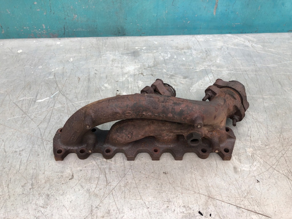 Купити Mercedes w124 купе 2,2 колектор випускний