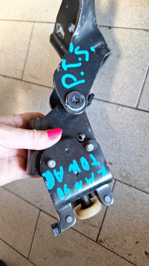 фото №3, Ролик двері правий bok renault kangoo iv 824122907r