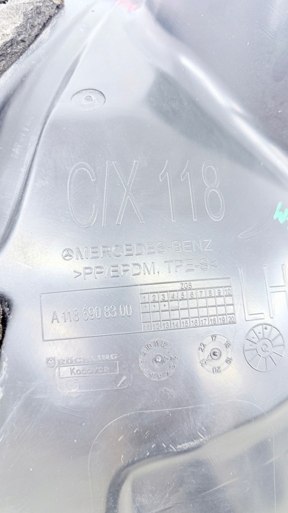 фото №7, Mercedes w118 cla c118 x118 підкрилок лівий перед задня частина a1186908300