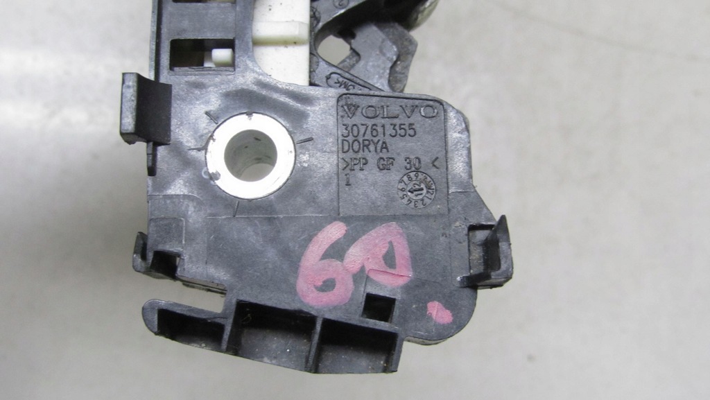 фото №7, Volvo xc60 замок сидіння середній задня задній 08-