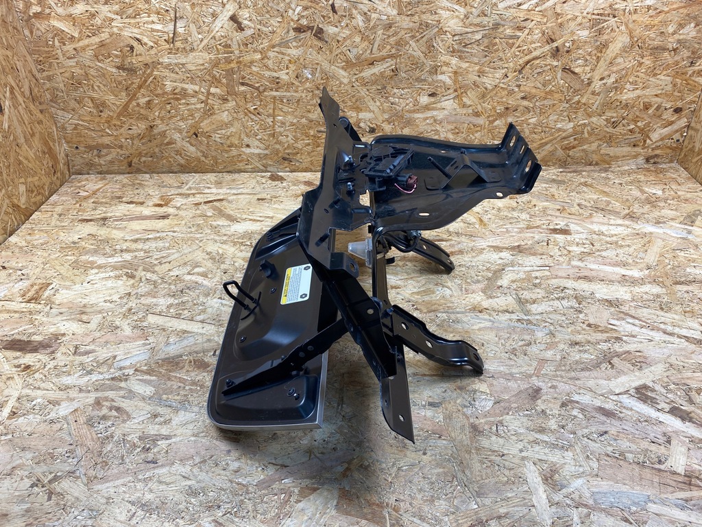 фото №13, Крышка разъём зарядки nissan leaf ii код лакокрасочного покрытия: kyo 2017-