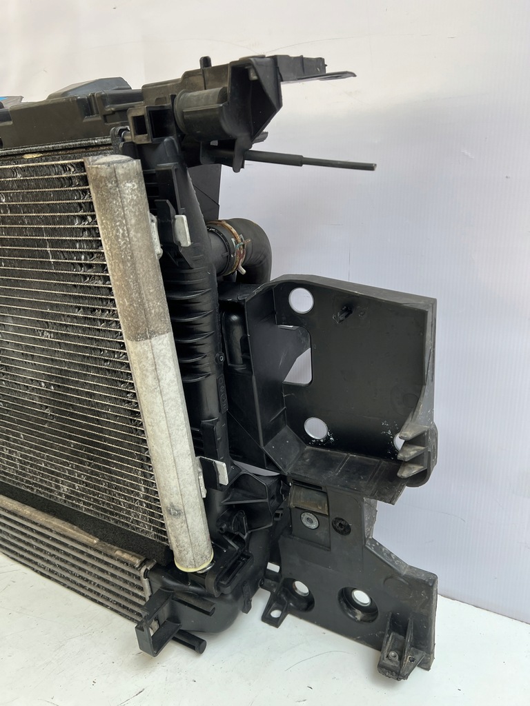 фото №12, Pas передній балка радіатор комплект радіатор renault megane iii lift дизель