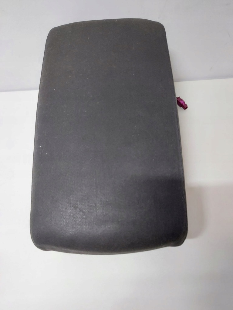 фото №1, Подлокотник audi a6 c6 материал pod телефон