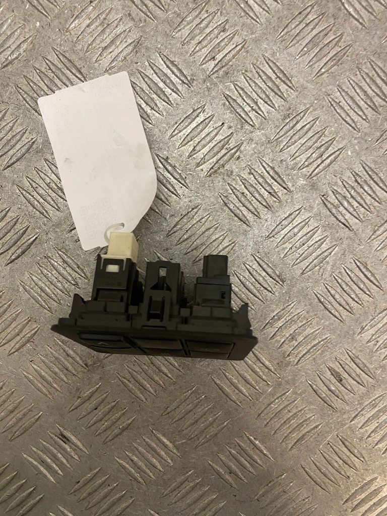 фото №6, Toyota land cruiser j150 2017 набір перемикачів i кнопок