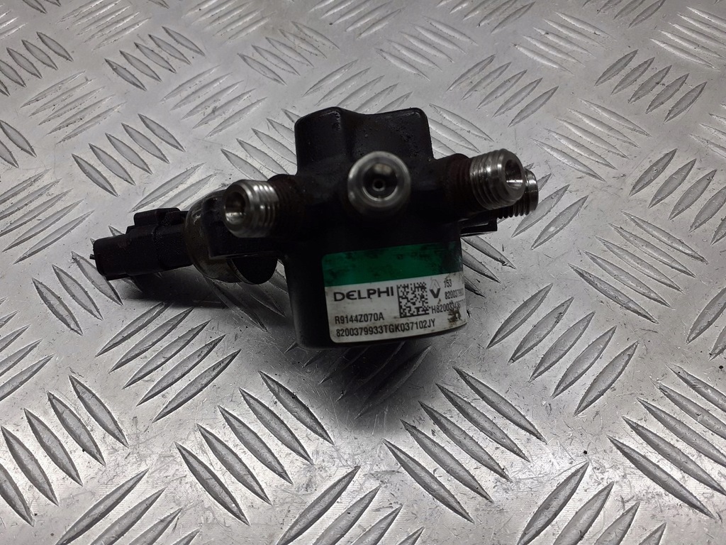 фото №1, Распределитель топлива renault clio iii 1.5 dci 8200379933