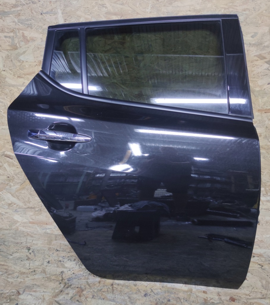 фото №1, Дверь правое задняя задние nissan leaf ii ze1 17-23