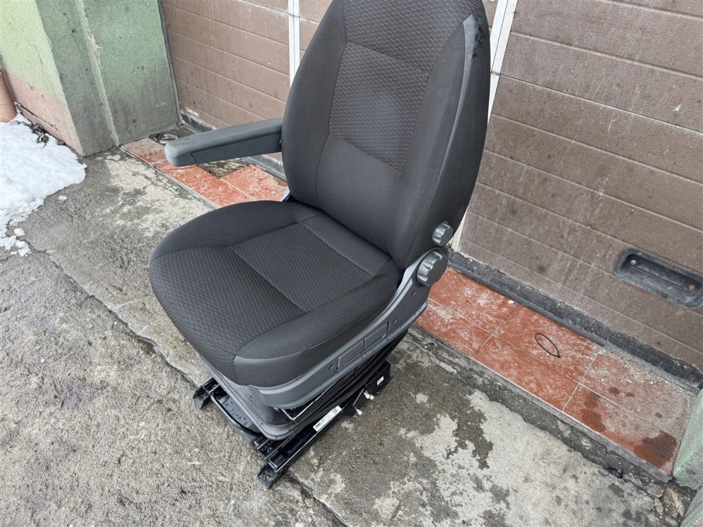 Сидіння пневматичний основа підлокітник citroen jumper 3 3 рестайлінг  06-25 r Ціна