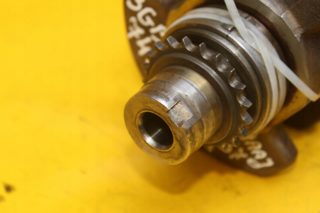 Wał коленчатый audi a4 b7 a6 c6 a3 8p golf vi passat leon 2 2.0 tfsi bgb 6aaj с Разборки