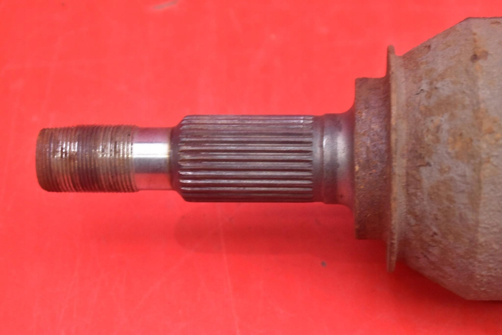 фото №5, Привідний вал права задня механічна коробка передач lexus is220 xe20 2.2 d 177 km 05-10