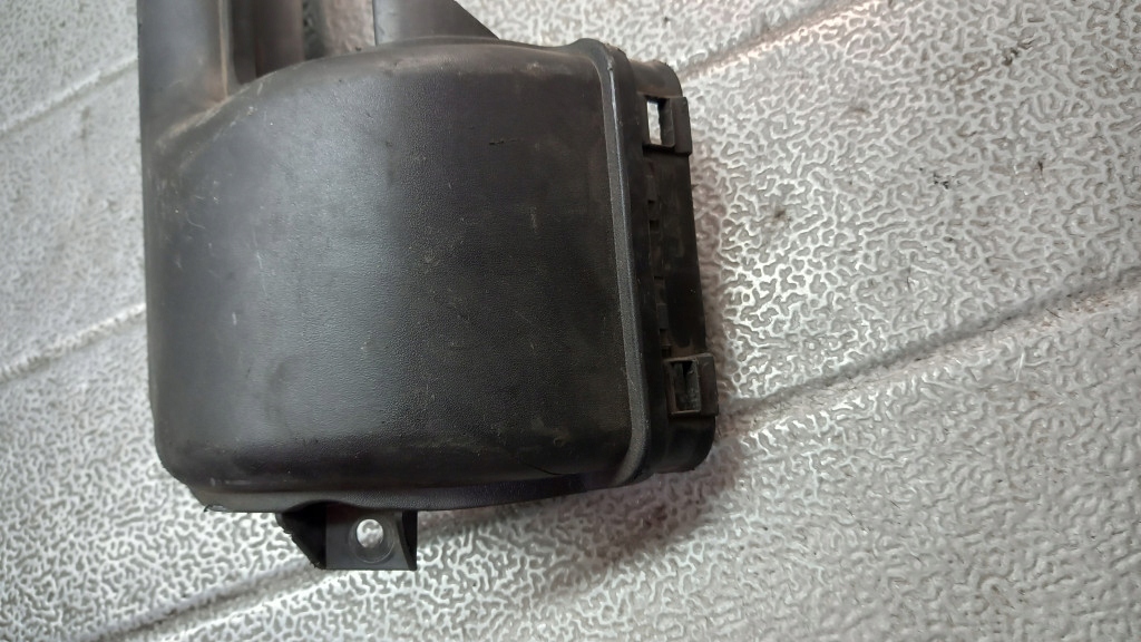 фото №6, Труба воздуха volvo v50 2.4d 06r 30792106