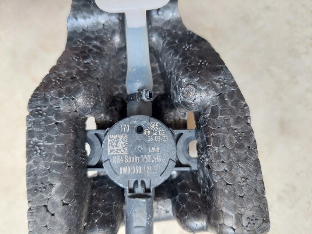 Балка - абсорбер бампера - датчик пешеходов - audi a5 2 f5 - 8w6 - s-line с Разборки