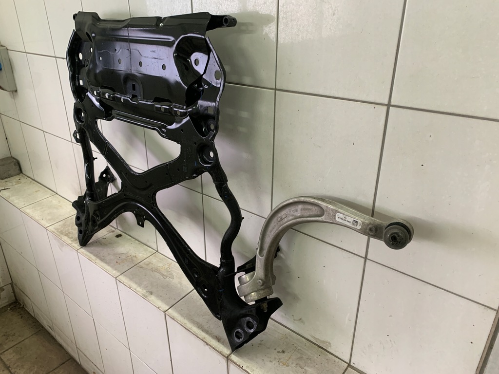 фото №8, Подрамник подрамник рычаг перед audi a4 rs4 8w lift ideał