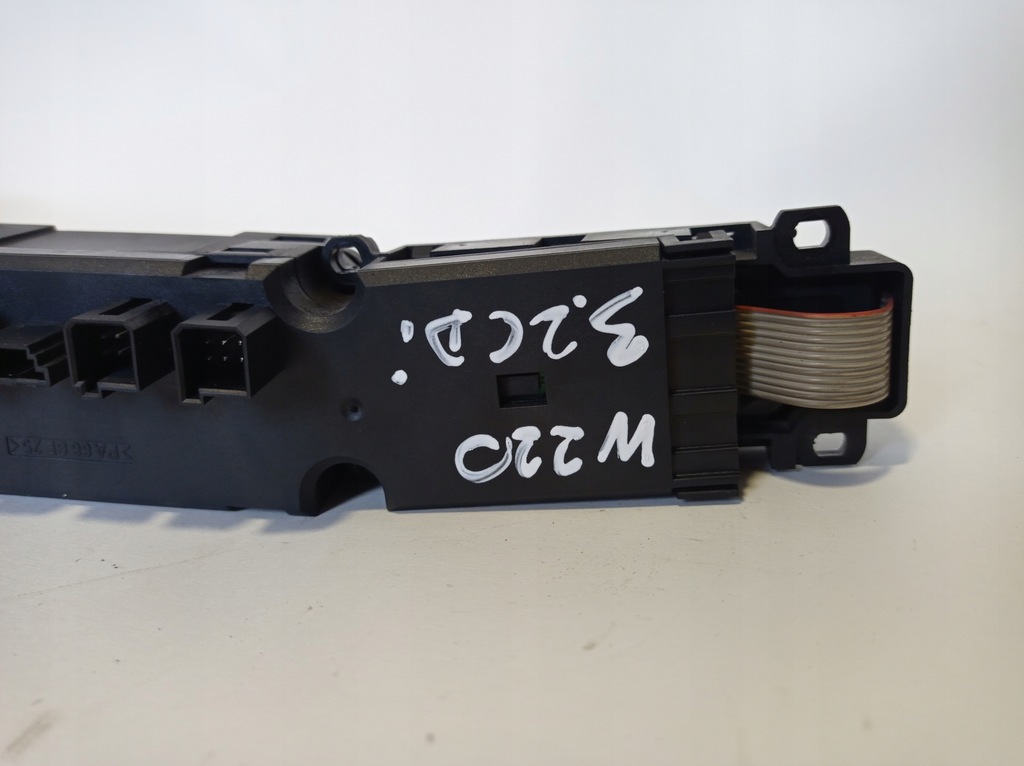 фото №6, Панель перемикачів mercedes w220 2208215851