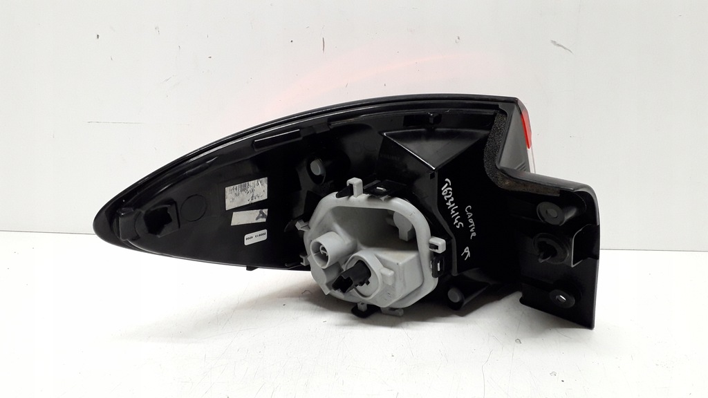 фото №10, Renault captur 1 13- лампа права задня 265502731r