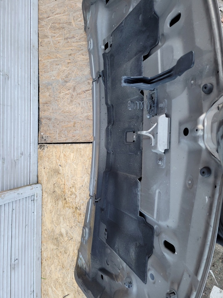 фото №9, Капот кришка двигуна перед renault megane iii