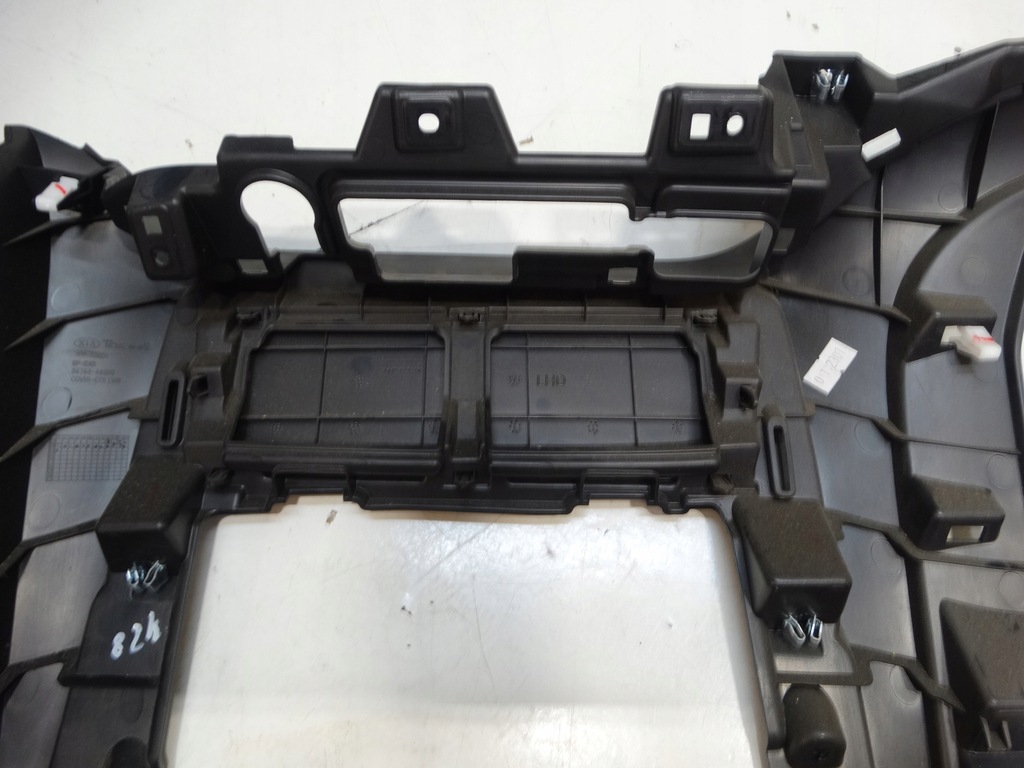 фото №8, Рамка заглушка панелі консолі kia carens iv 84746-a4000