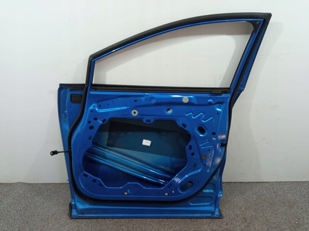 фото №8, Дверь правое перед il ford puma