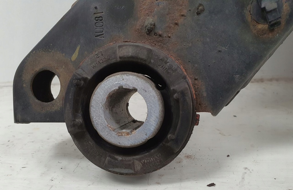 фото №4, Подрамник подрамник балка подрамник перед volvo v70 iii 2.4