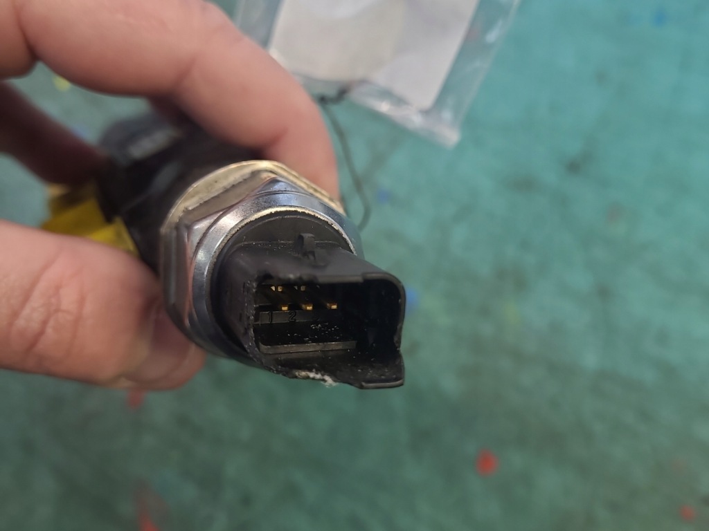 Купити Накладка упорскування датчики peugeot 206 9654592680 1.6 hdi