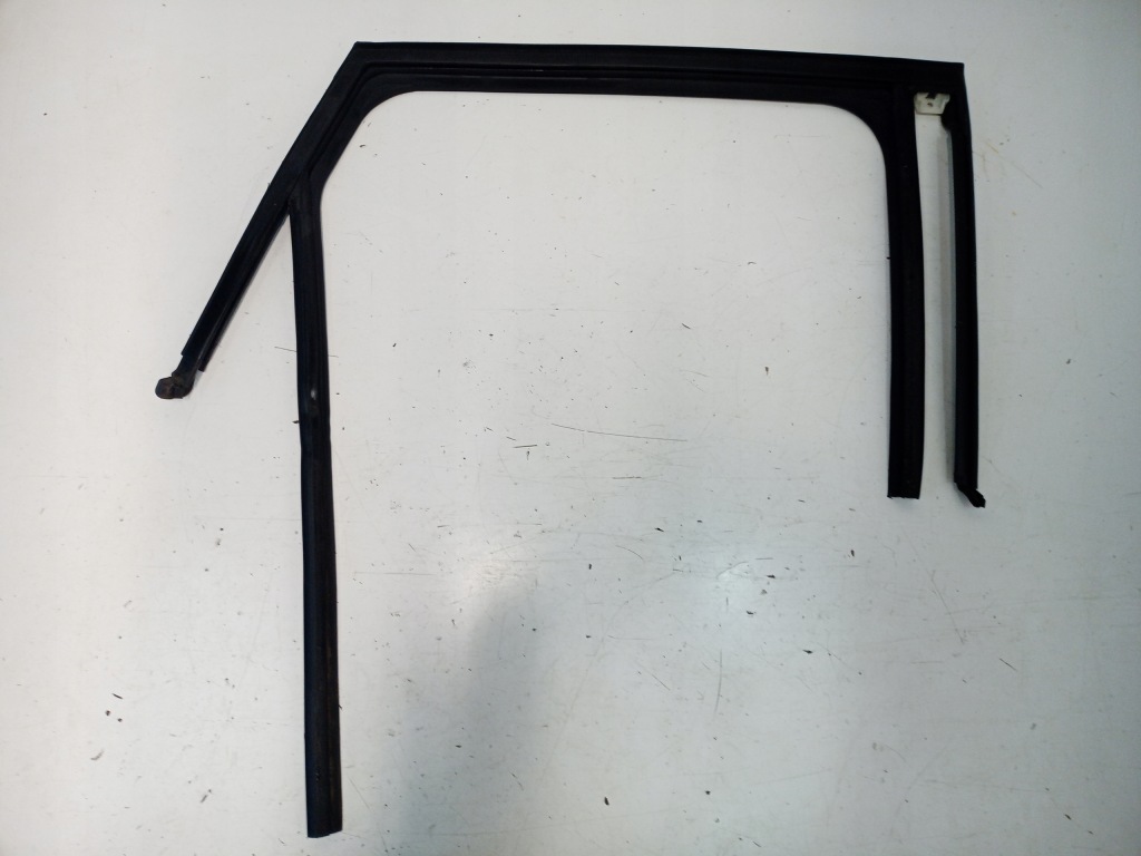 фото №1, Прокладка двері правий задня citroen c3 aircross 13452289