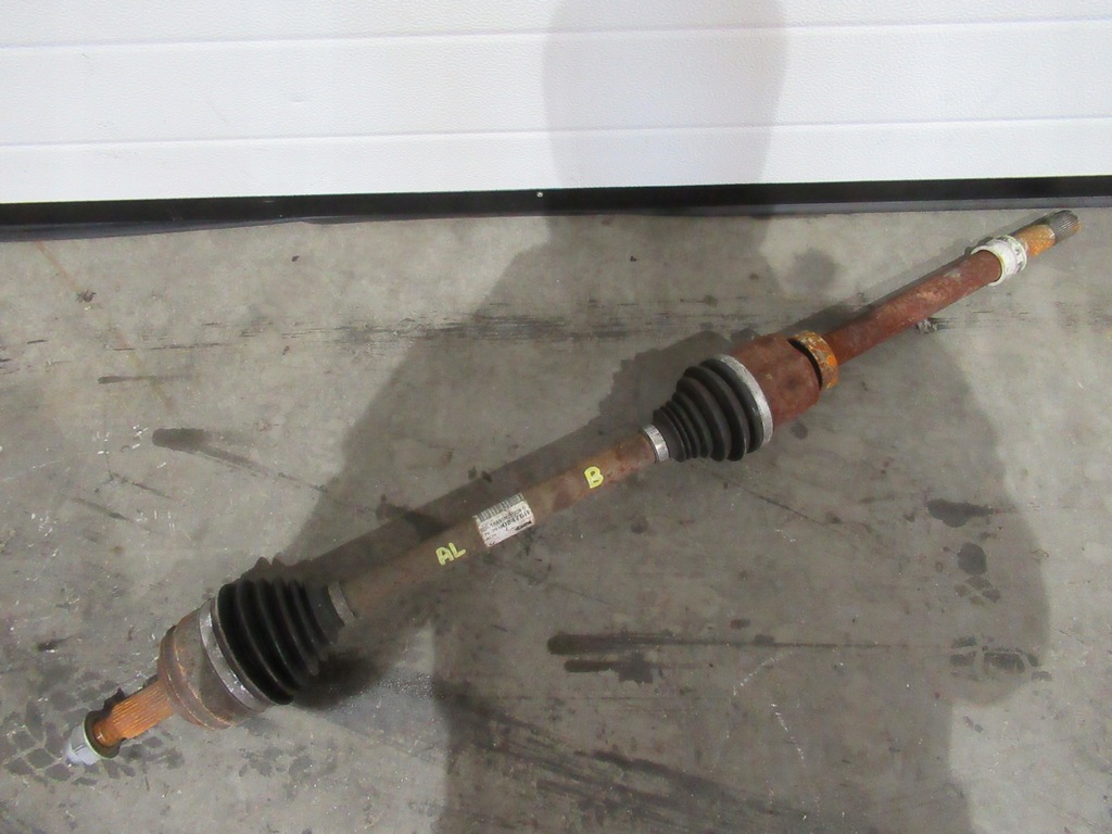 фото №1, Привідний вал правий перед renault master iii 391002176r