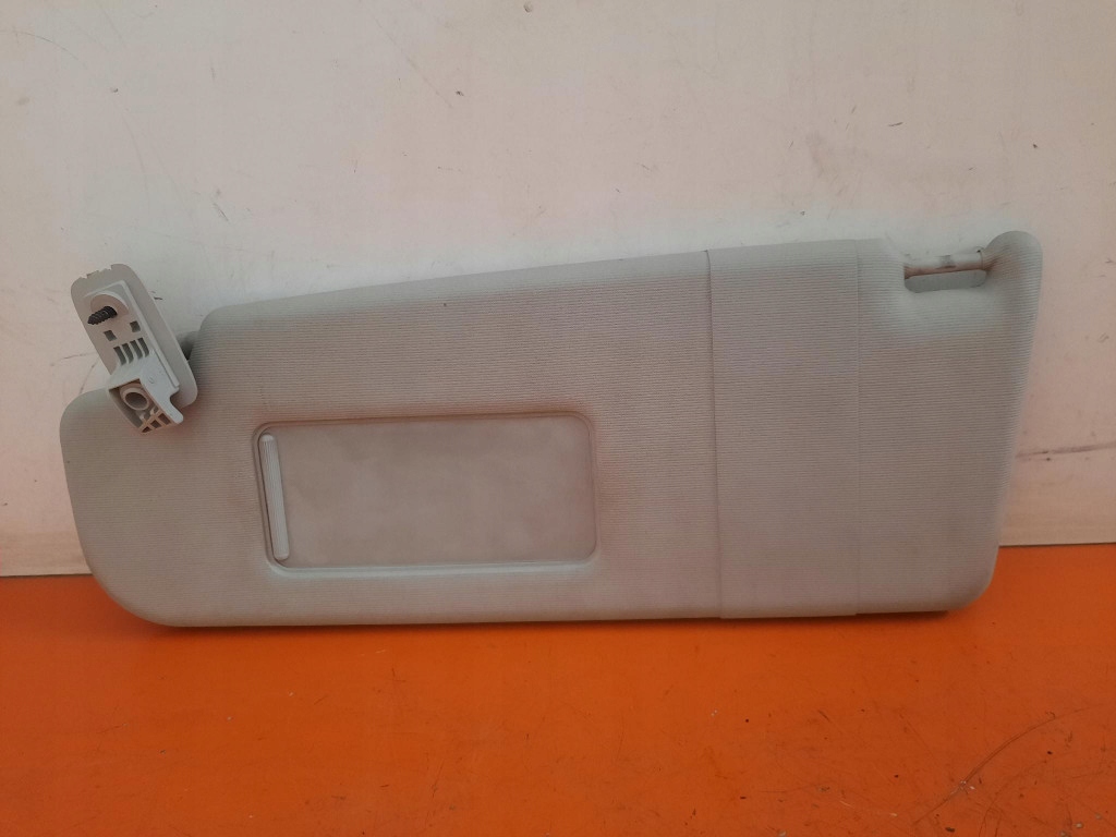 фото №1, Volkswagen golf 5 03-09 защита солнцезащитная левая 1k0857551