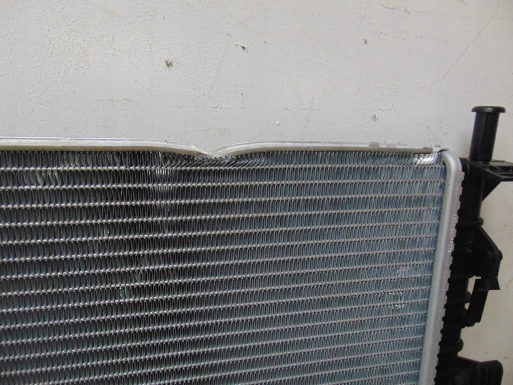 Радиатор воды volvo xc60 s60 v60 31368082 Недорого