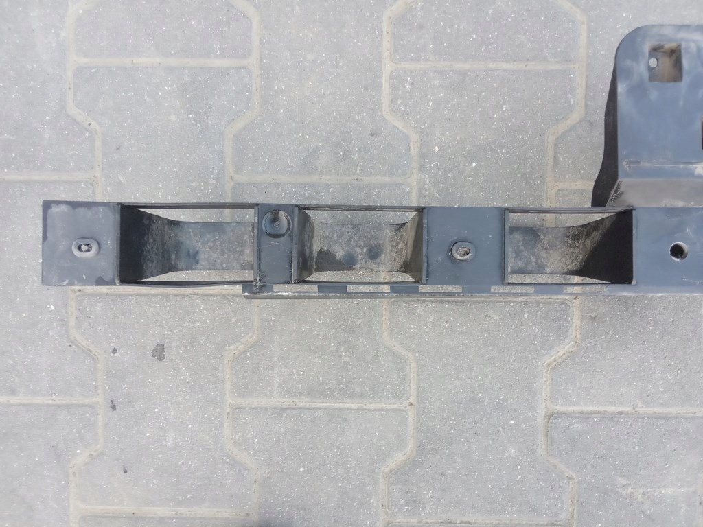 фото №6, Ford kuga mk1 2008-12r. - напрямна бампера задня