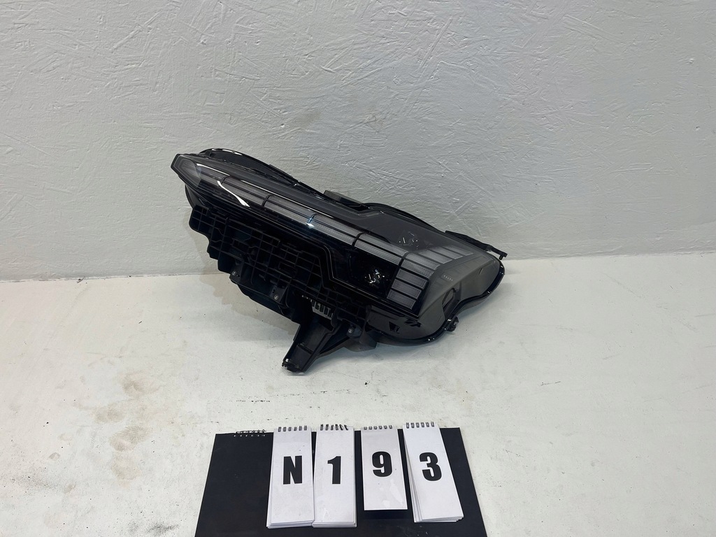 фото №1, Volvo ex30 лампа ліва full led 23 -