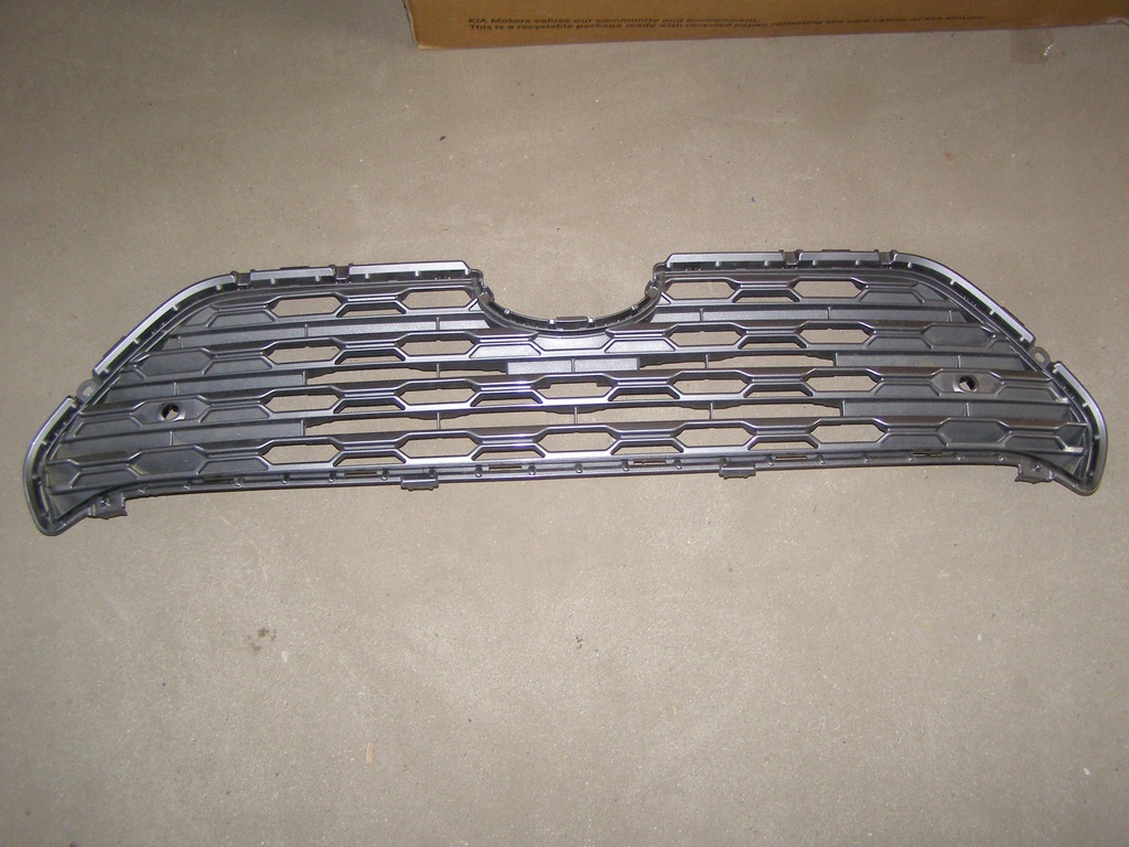 фото №1, Решётка радиатора решётка радиатора бампера toyota rav4 19-