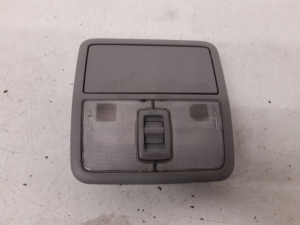 фото №1, Лампа кабины 8126042010 toyota rav4